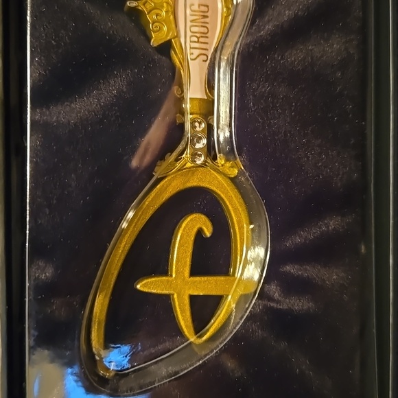 Disney Designer Collection Key - Picture 3 of 5
